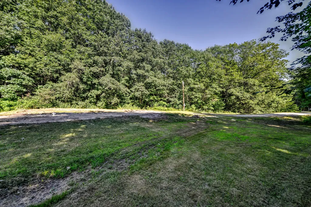 590 River Road Brunswick ME 04011