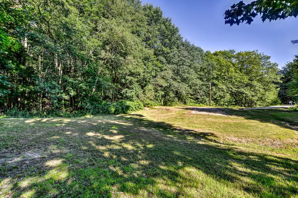 590 River Road Brunswick ME 04011
