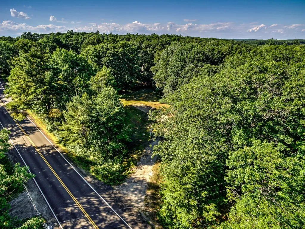 590 River Road Brunswick ME 04011