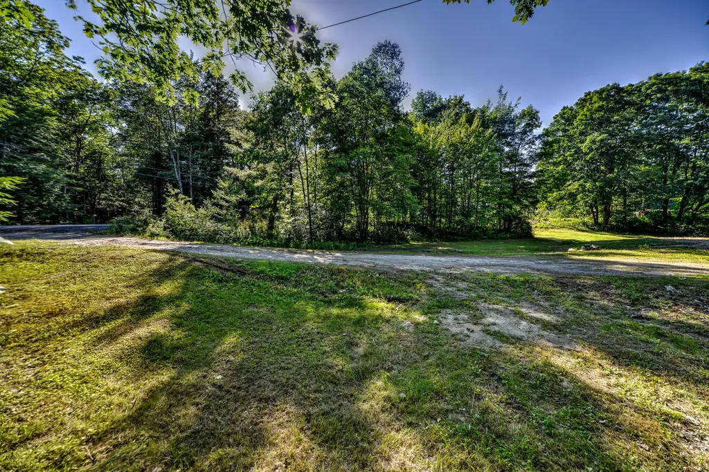 590 River Road Brunswick ME 04011