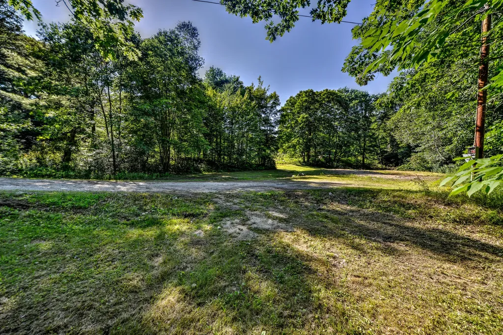 590 River Road Brunswick ME 04011