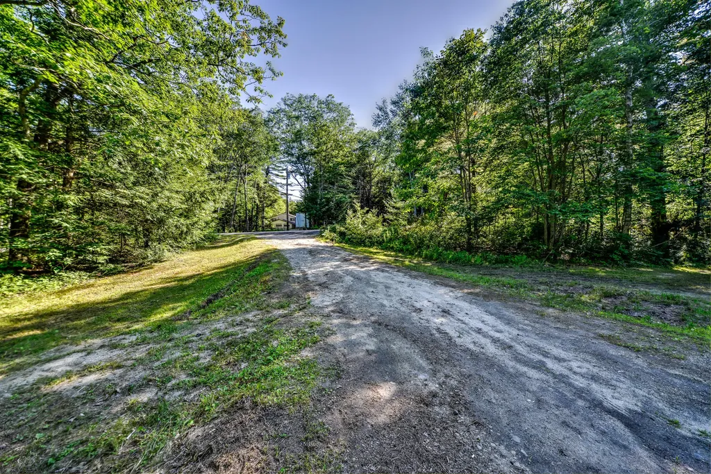 590 River Road Brunswick ME 04011