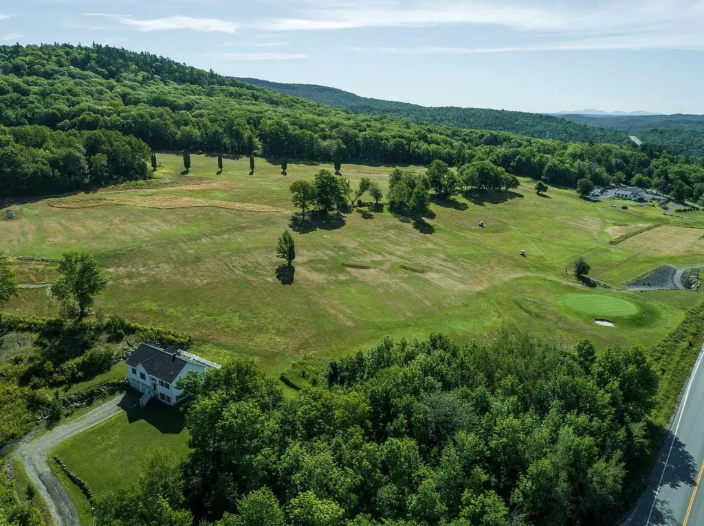 15 Golfers Way Dedham ME 04429