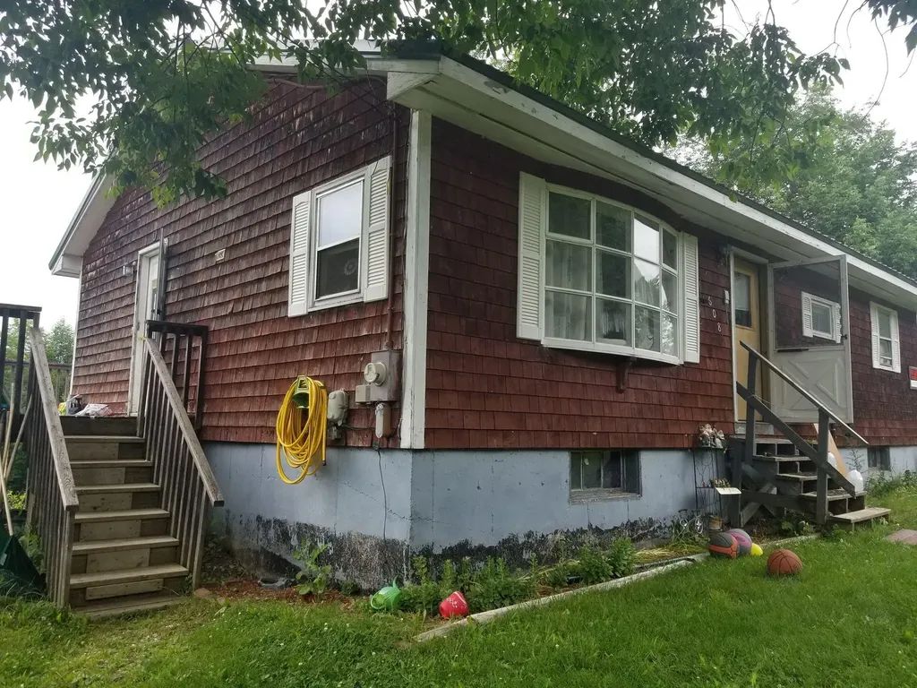 608 Dover Road Dexter ME 04930