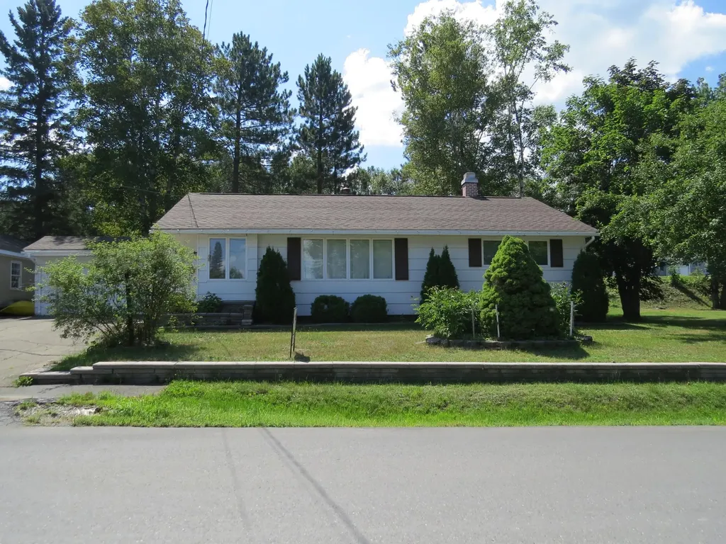 29 Pearl Street Fort Kent ME 04743
