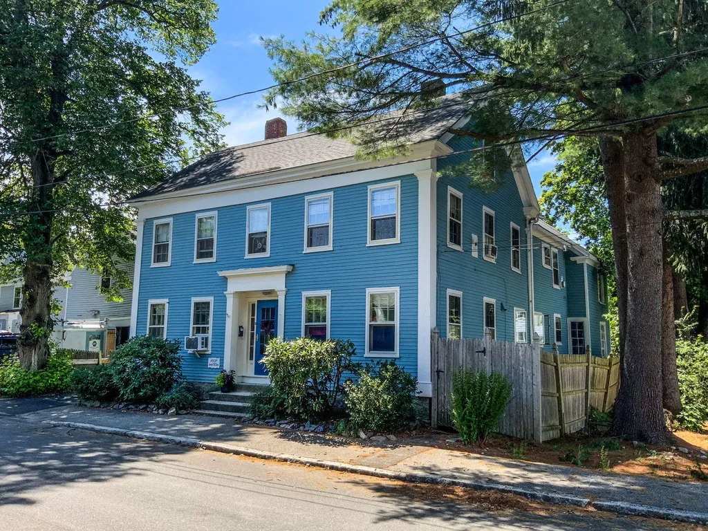 8 Vernon Street Saco ME 04072