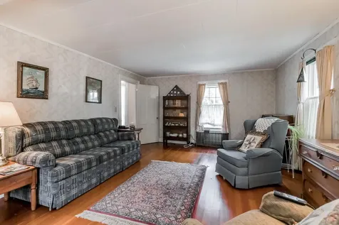 5 Old Route 1 Waldoboro ME 04572