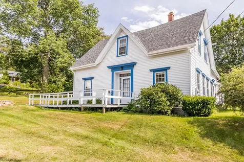 5 Old Route 1 Waldoboro ME 04572
