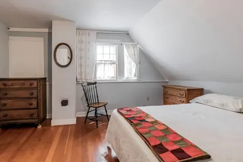 5 Old Route 1 Waldoboro ME 04572