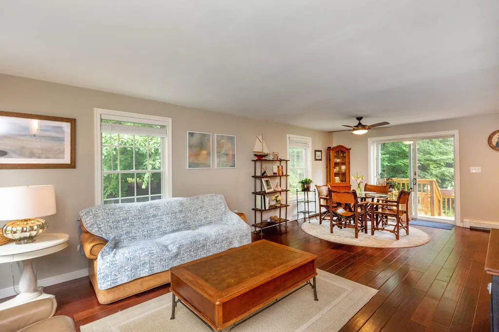 22 Kingfisher Drive Brunswick ME 04011