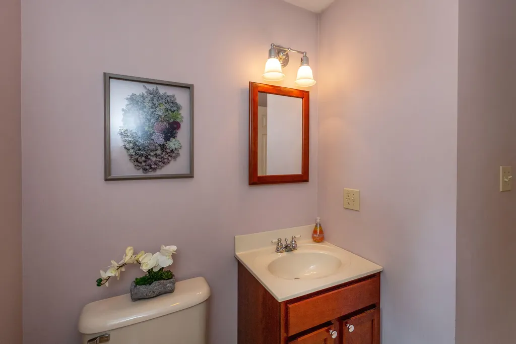 22 Kingfisher Drive Brunswick ME 04011