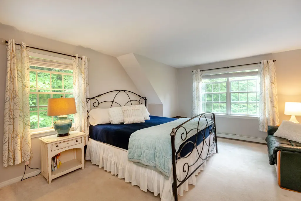 22 Kingfisher Drive Brunswick ME 04011