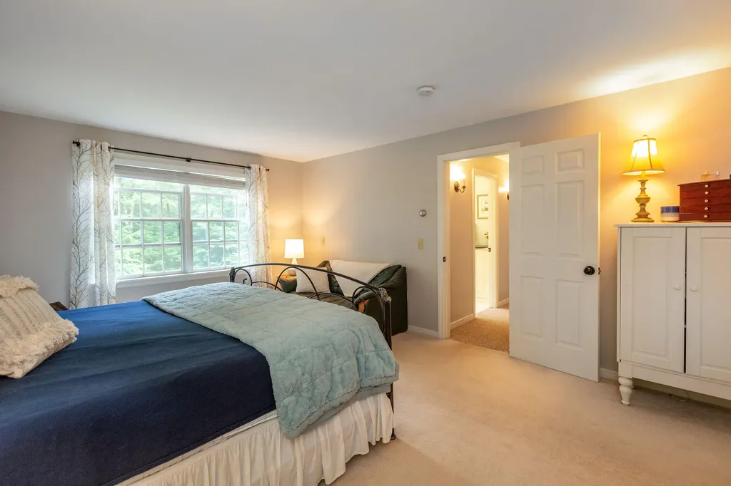 22 Kingfisher Drive Brunswick ME 04011