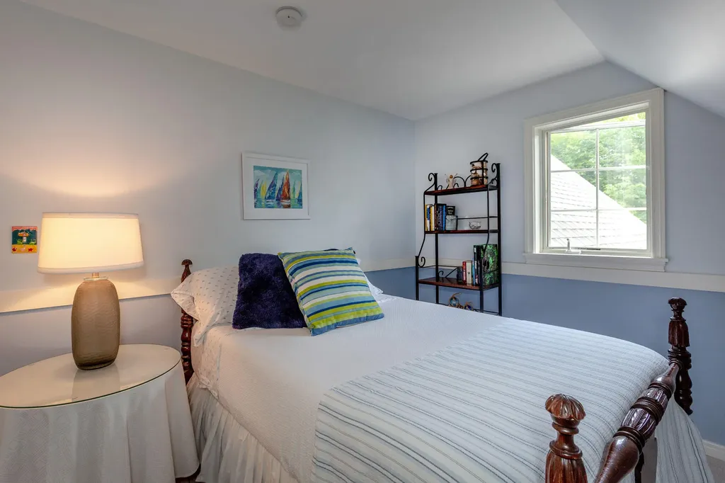 22 Kingfisher Drive Brunswick ME 04011