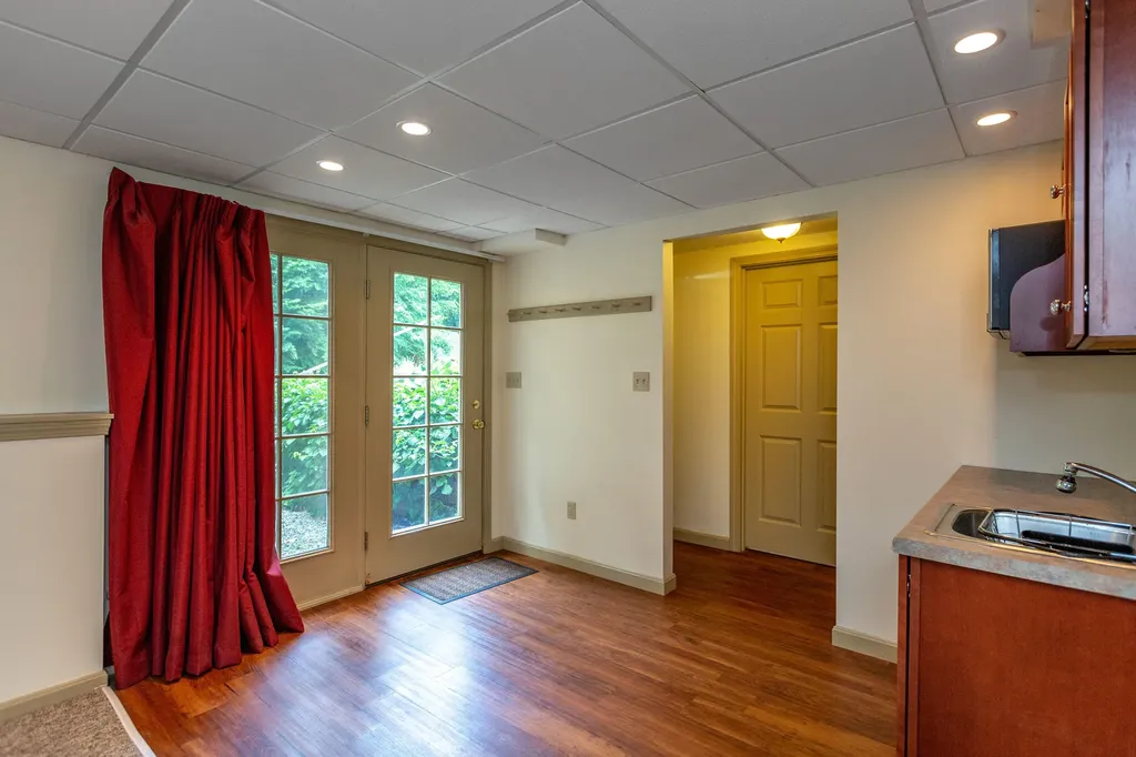 22 Kingfisher Drive Brunswick ME 04011