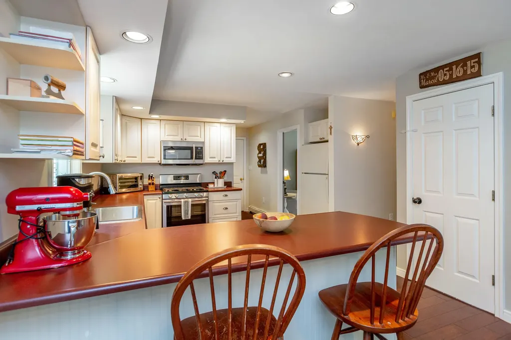 22 Kingfisher Drive Brunswick ME 04011