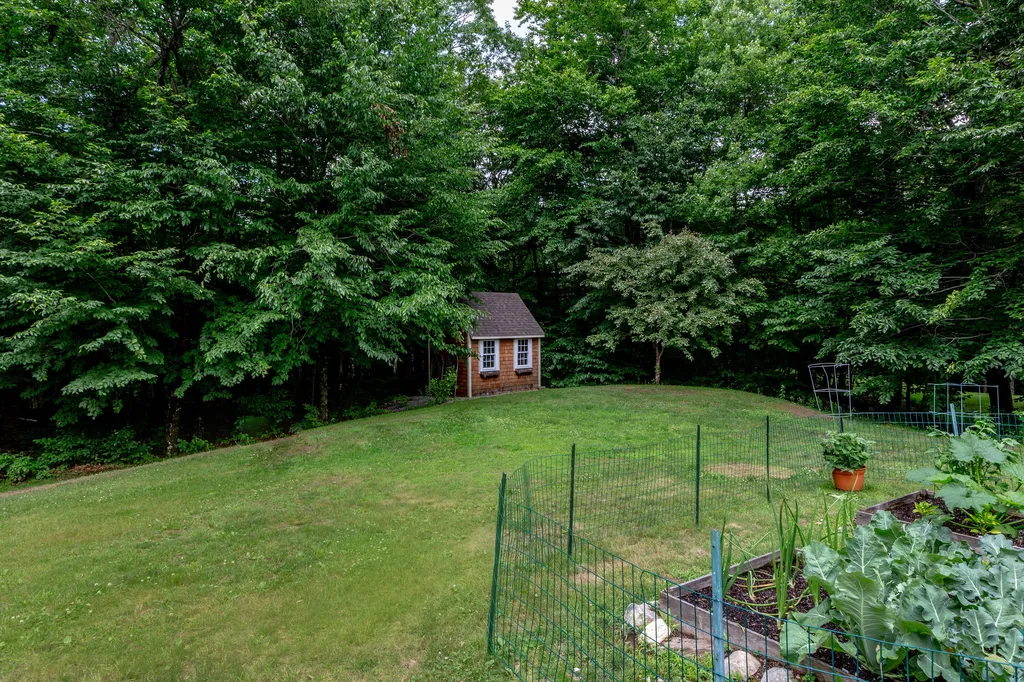 22 Kingfisher Drive Brunswick ME 04011