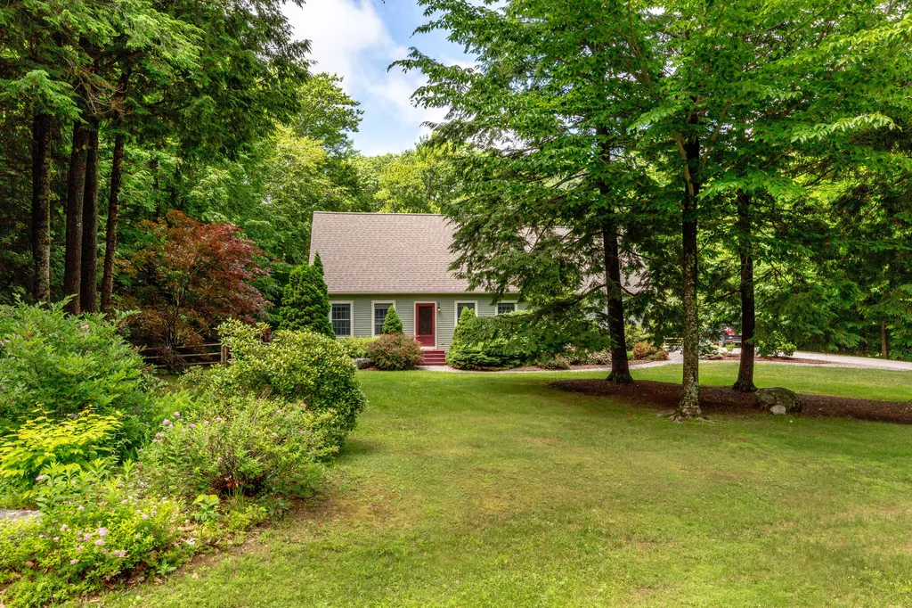 22 Kingfisher Drive Brunswick ME 04011