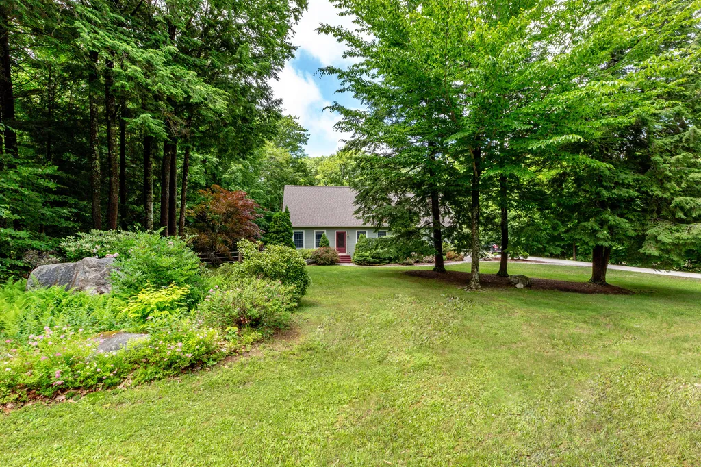 22 Kingfisher Drive Brunswick ME 04011