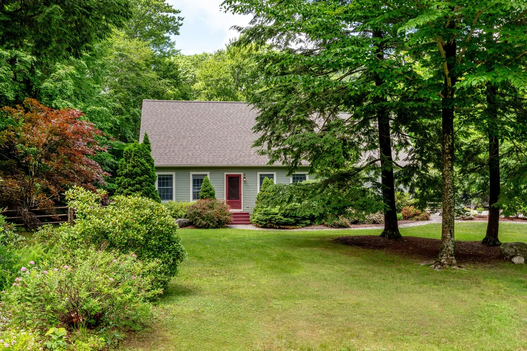 22 Kingfisher Drive Brunswick ME 04011