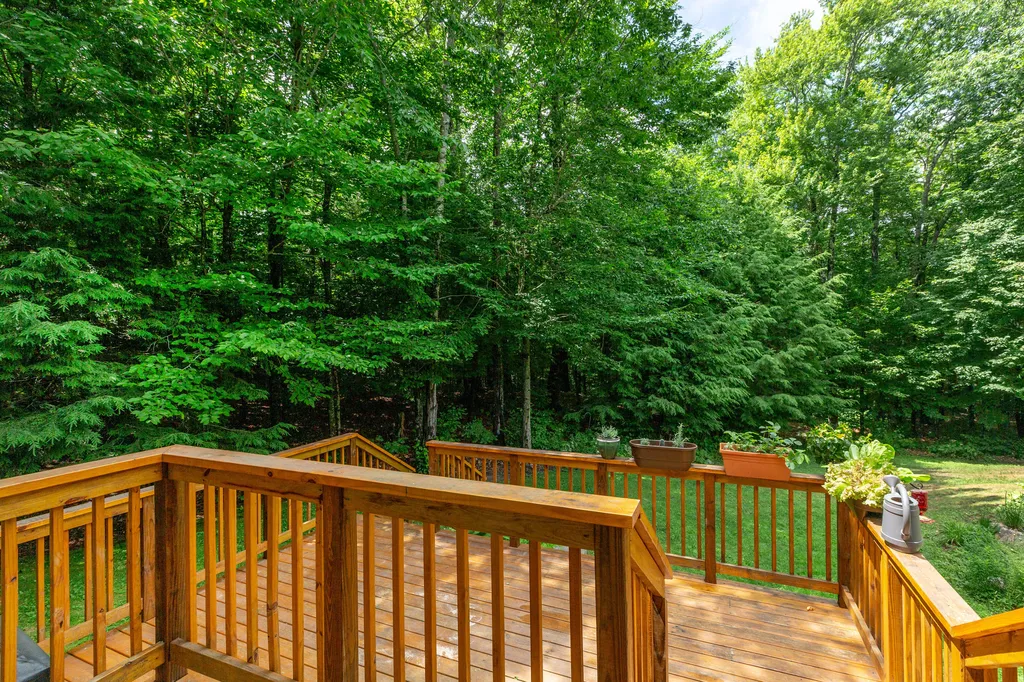 22 Kingfisher Drive Brunswick ME 04011