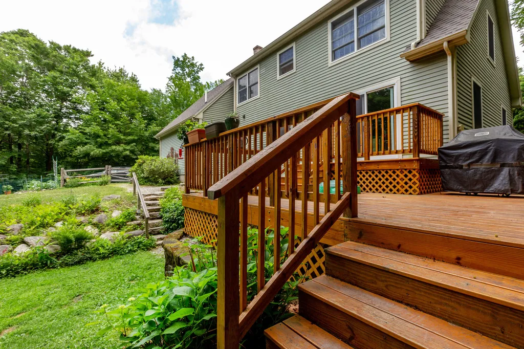 22 Kingfisher Drive Brunswick ME 04011