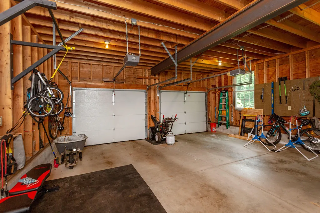 22 Kingfisher Drive Brunswick ME 04011