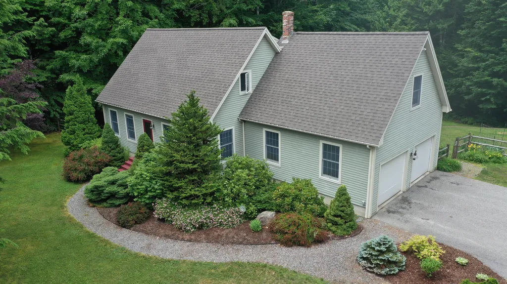 22 Kingfisher Drive Brunswick ME 04011