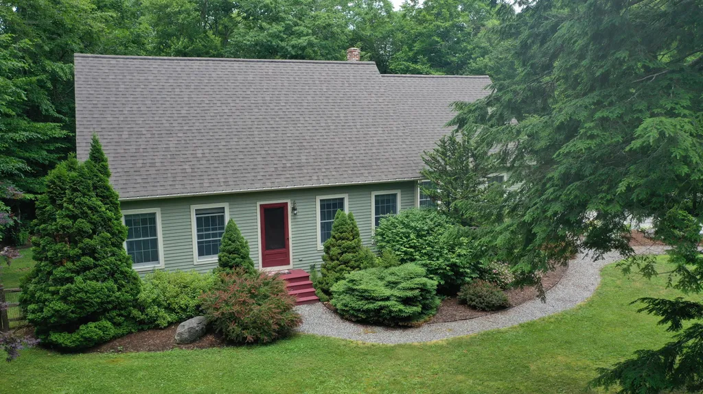 22 Kingfisher Drive Brunswick ME 04011