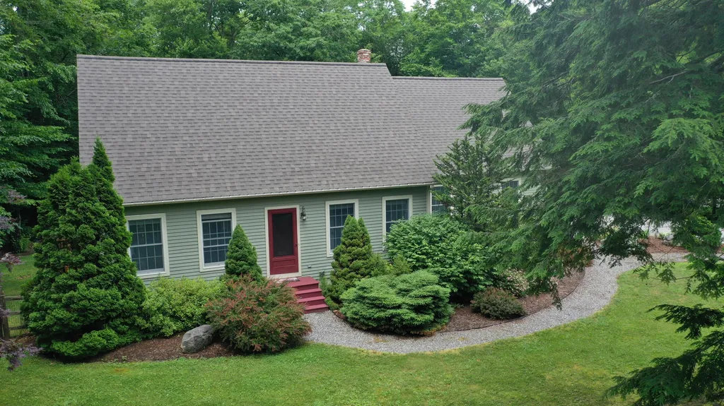 22 Kingfisher Drive Brunswick ME 04011