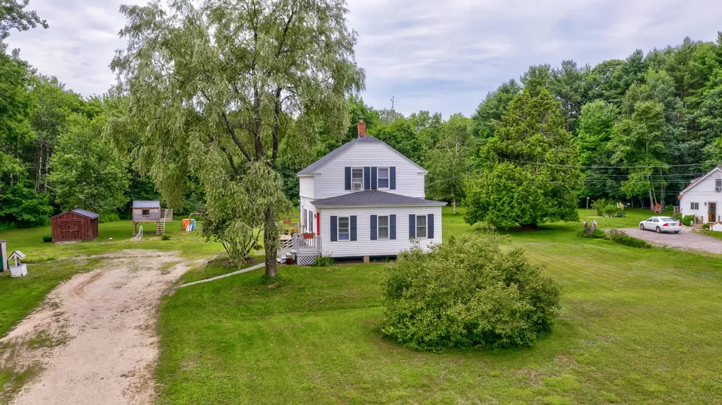 17 Range Road Brunswick ME 04011