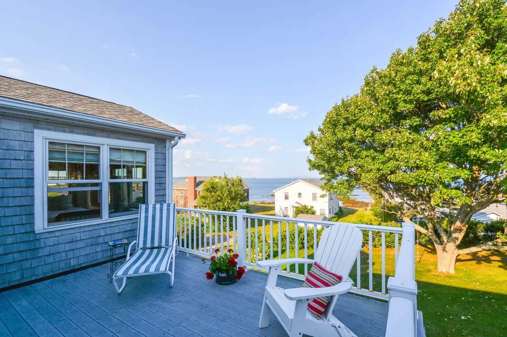 675 York Street York ME 03909