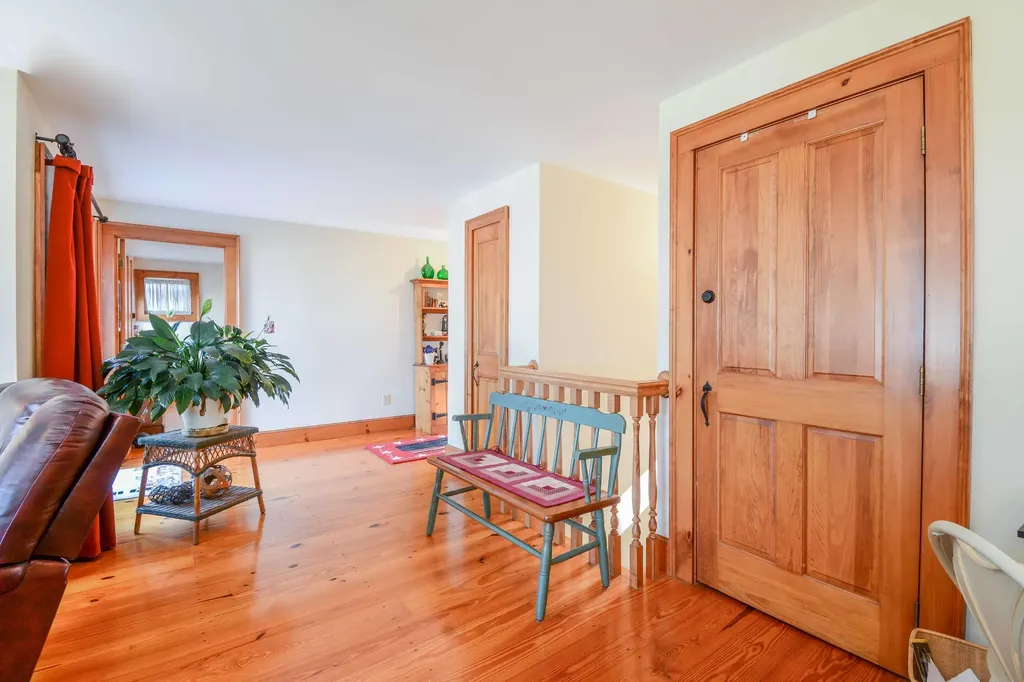675 York Street York ME 03909