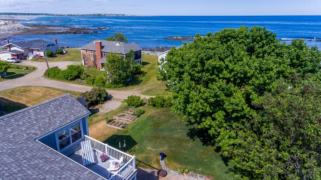 675 York Street York ME 03909
