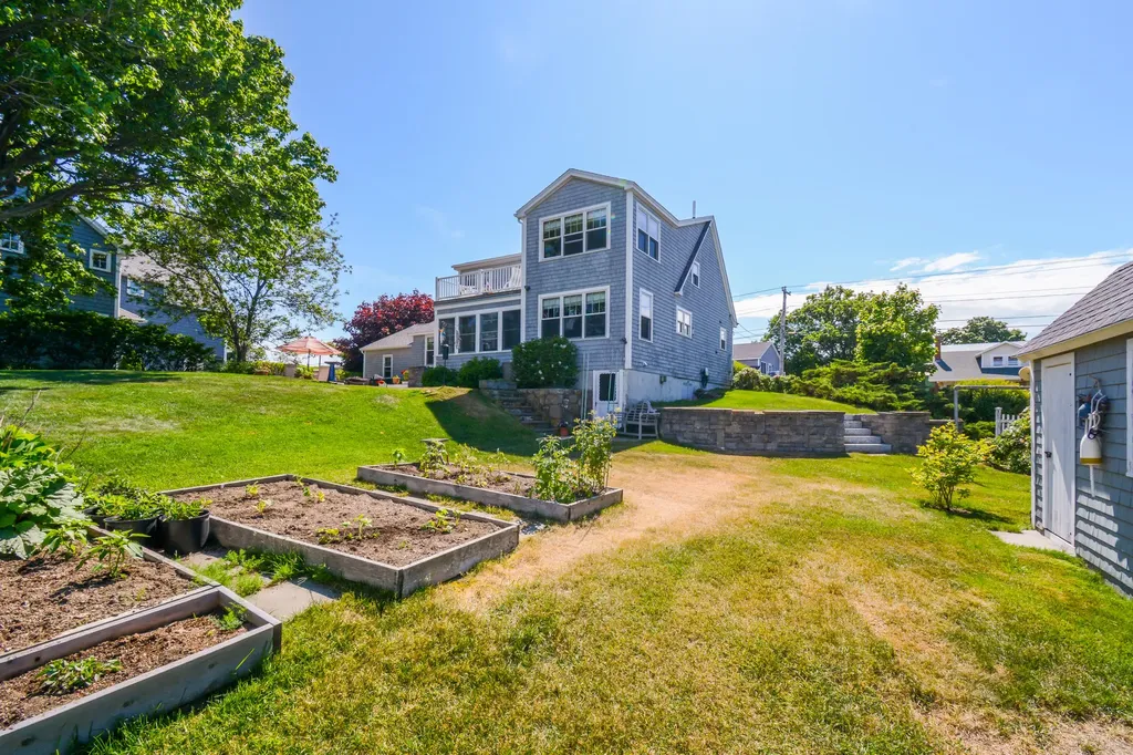 675 York Street York ME 03909