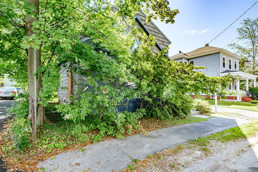 96 Lamb Street Westbrook ME 04092