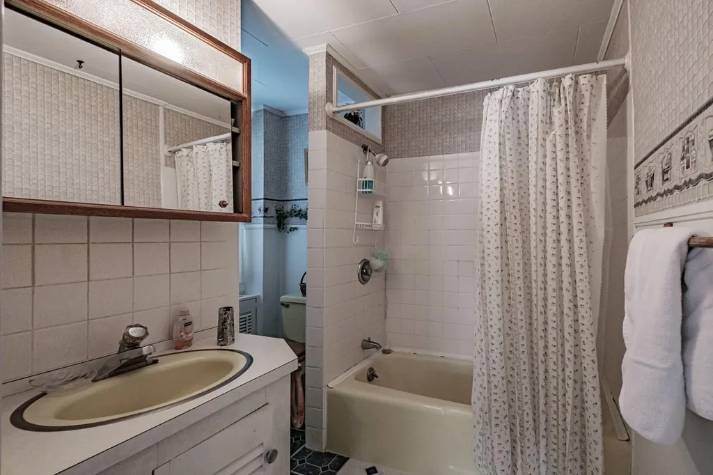 96 Lamb Street Westbrook ME 04092