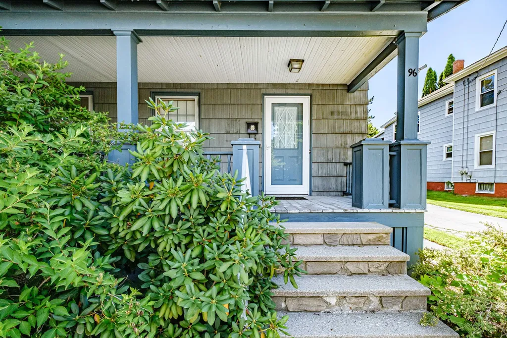 96 Lamb Street Westbrook ME 04092