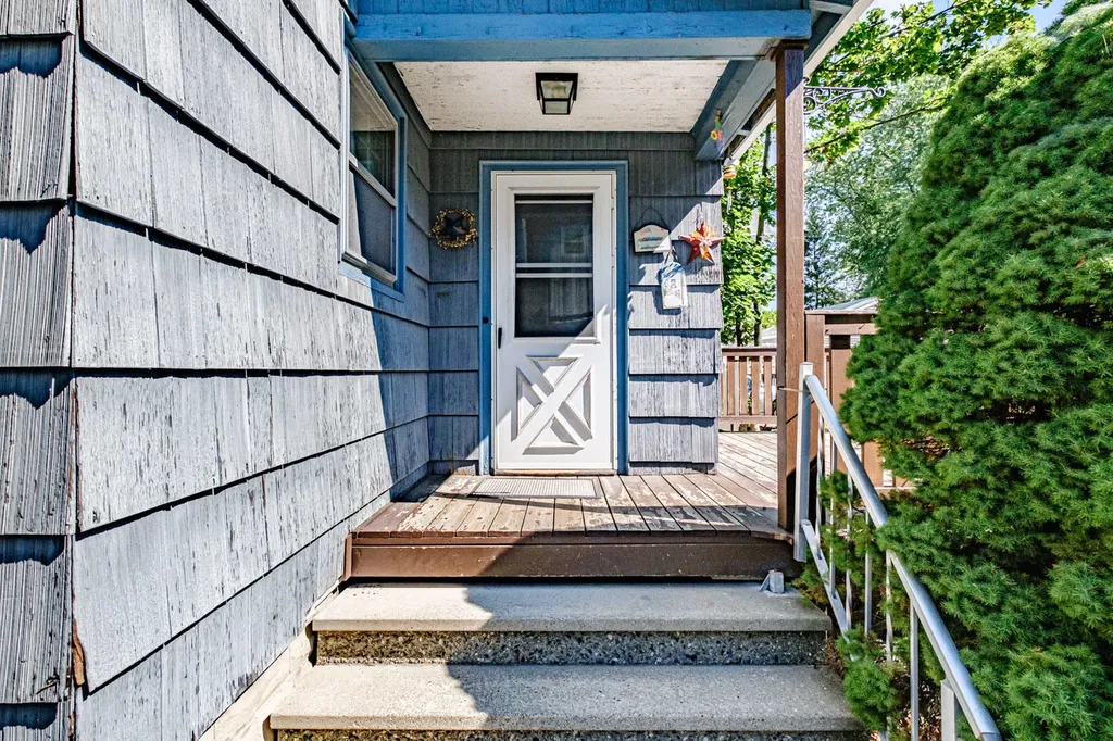 96 Lamb Street Westbrook ME 04092
