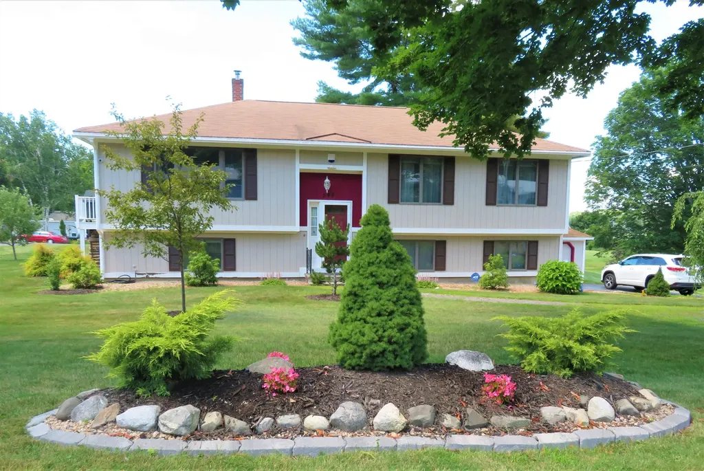 546 Cumberland Street Westbrook ME 04092