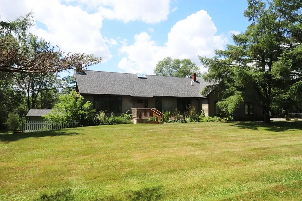 1294 Kenduskeag Avenue Bangor ME 04401