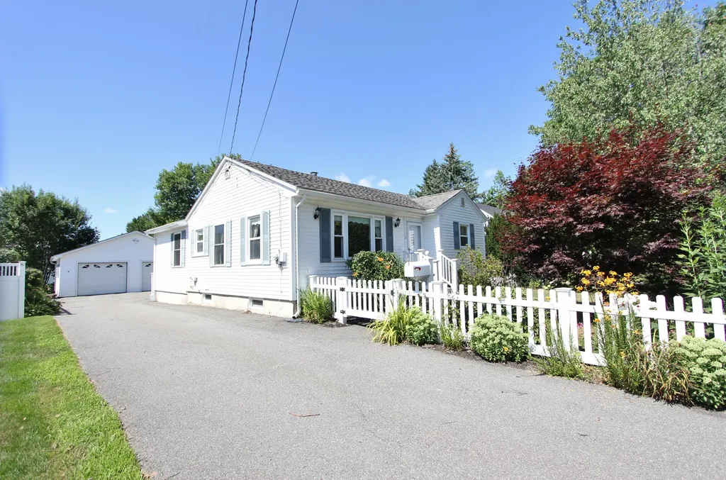 70 Fairfax Street Bangor ME 04401