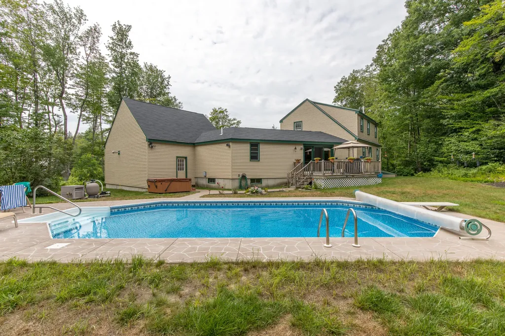 154 Ramsdell Road Gray ME 04039