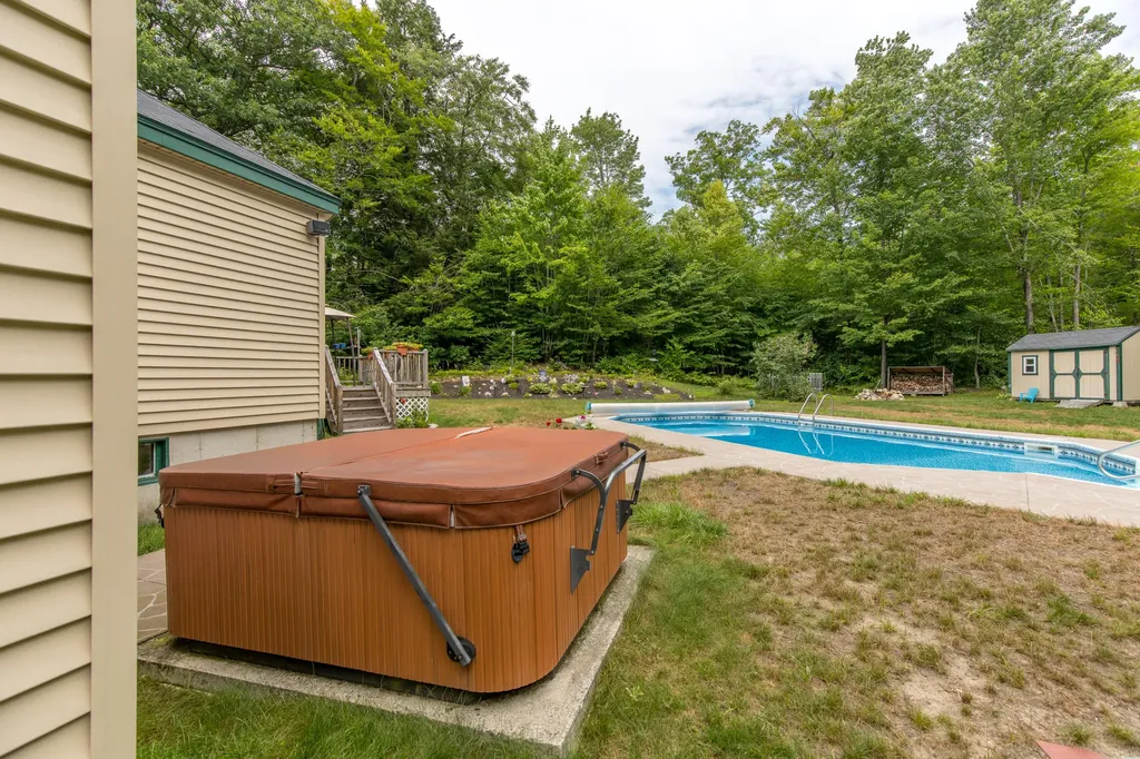 154 Ramsdell Road Gray ME 04039