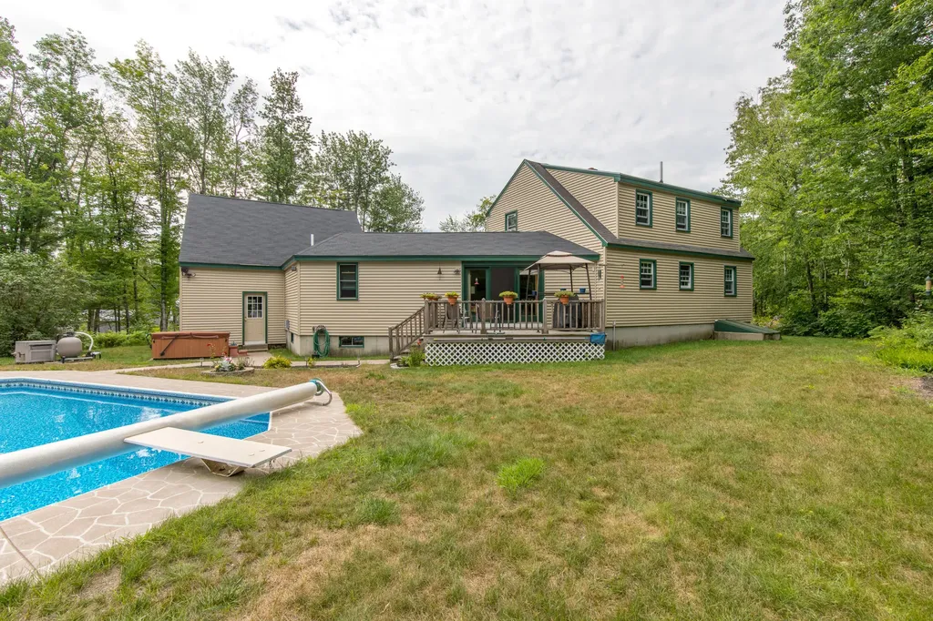 154 Ramsdell Road Gray ME 04039