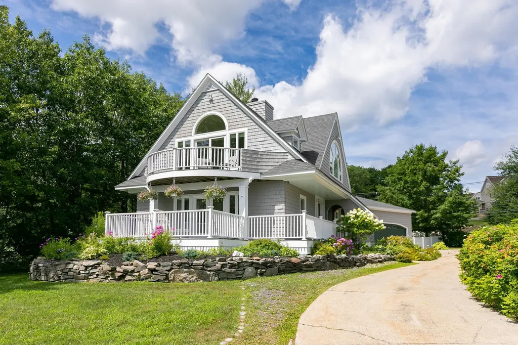 25 Summer Place Portland ME 04103
