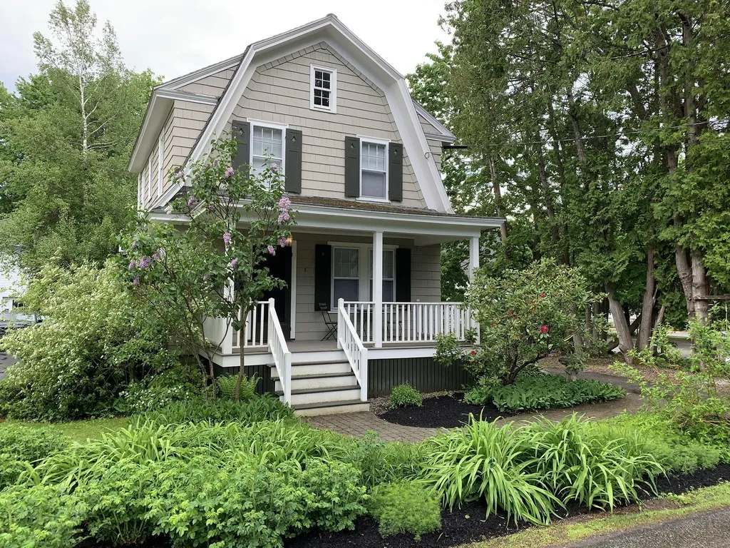 1 Mechanic Street Kennebunk ME 04043