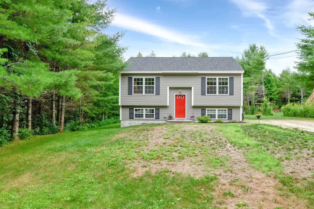 5 Hillcrest Drive Gray ME 04039