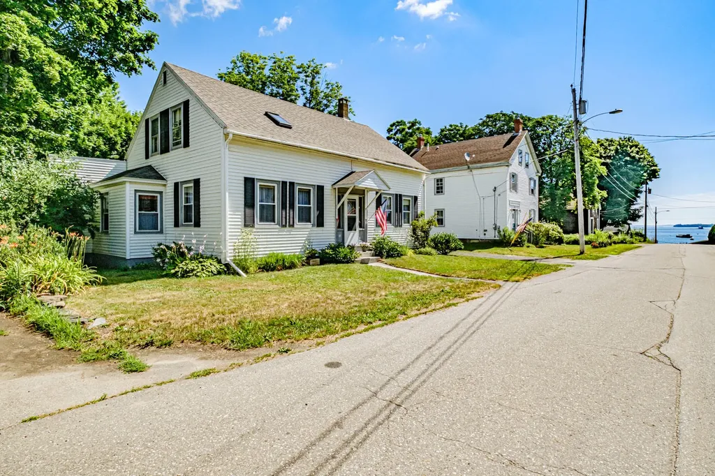 17 Maverick Street Rockland ME 04841