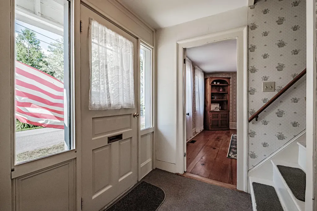 17 Maverick Street Rockland ME 04841